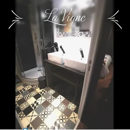 Blanche, Maison De Bourg Pleine De Charme *