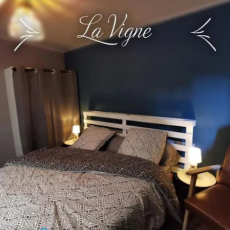 Blanche, Maison De Bourg Pleine De Charme Nyaraló