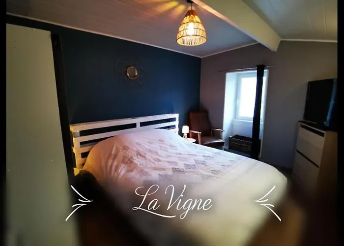 Blanche, Maison De Bourg Pleine De Charme